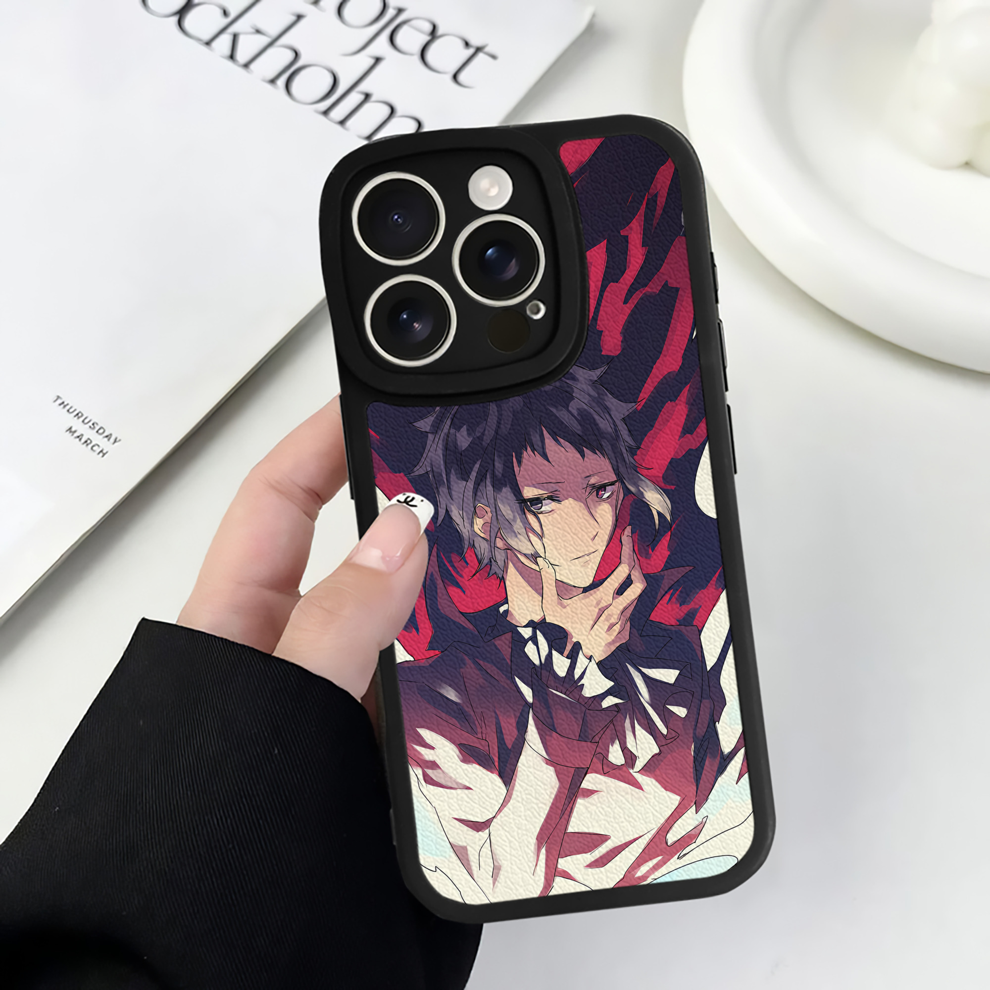 （画像用） 文豪ストレイドッグス Bungo Stray Dogs 【iPhone 16シリーズ対応】シリコンスマホケース（レザー調） 材質：シリコン